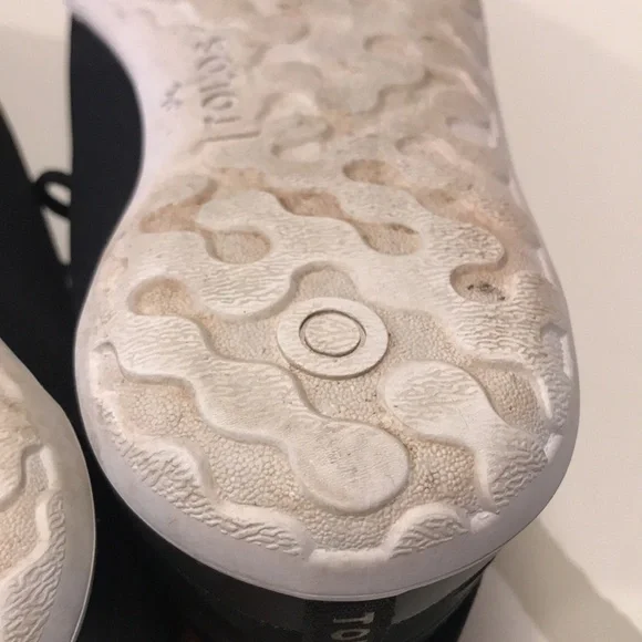 Tolos Archetype Barefoot Sneakers - Picture 4 of 7